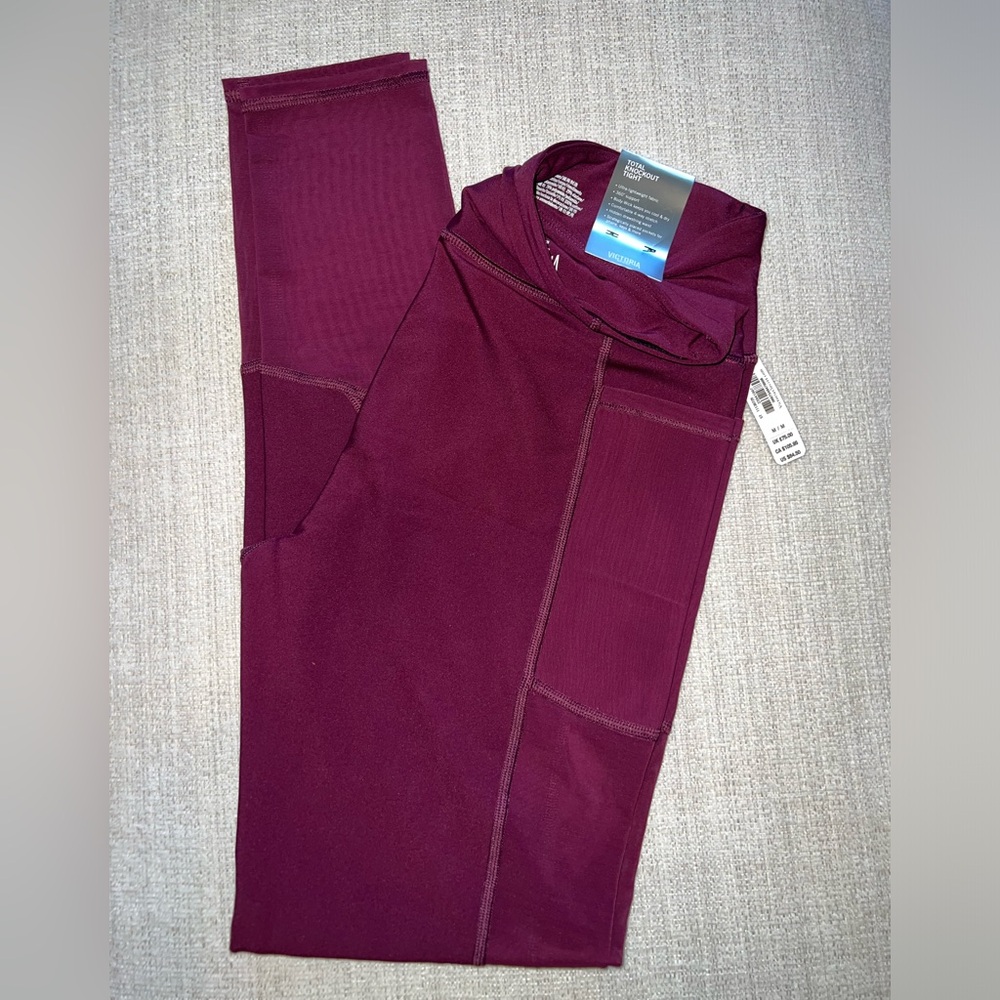 Victoria’s Secret Total Knockout Leggings. NWT